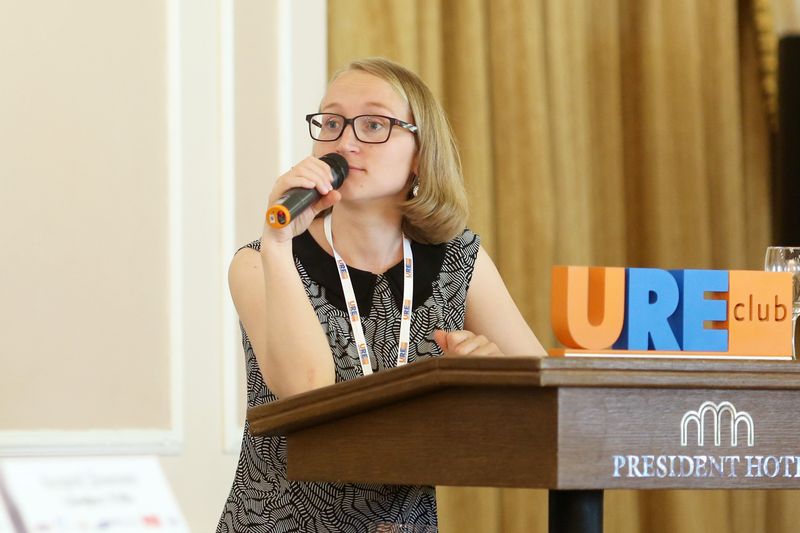 Moderator of the summit - Olga Solovei, URE Club